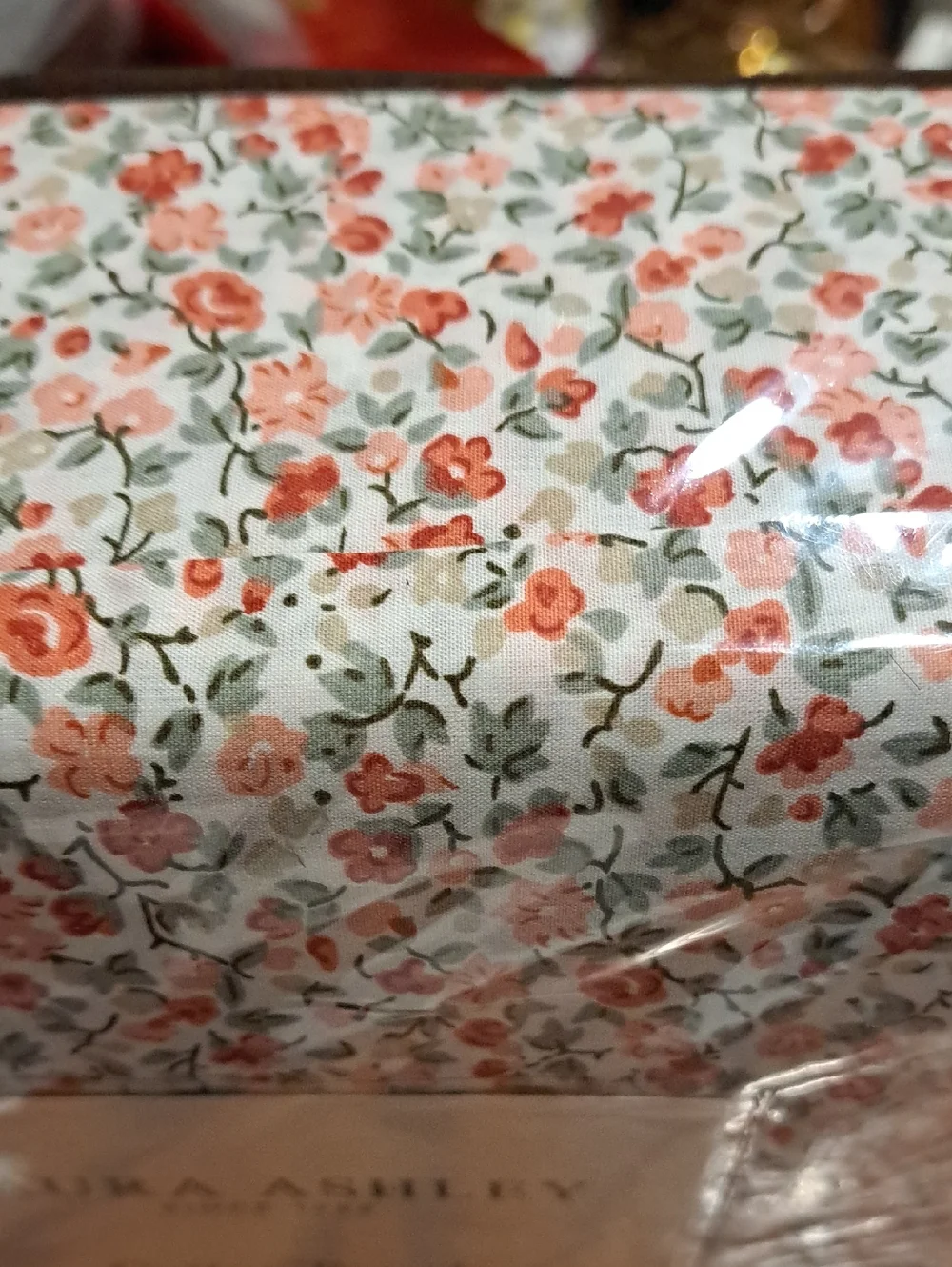 NIB NWT Floral Laura Ashley King Sheet Set. 100% Cotton Percale. - Picture 4 of 4
